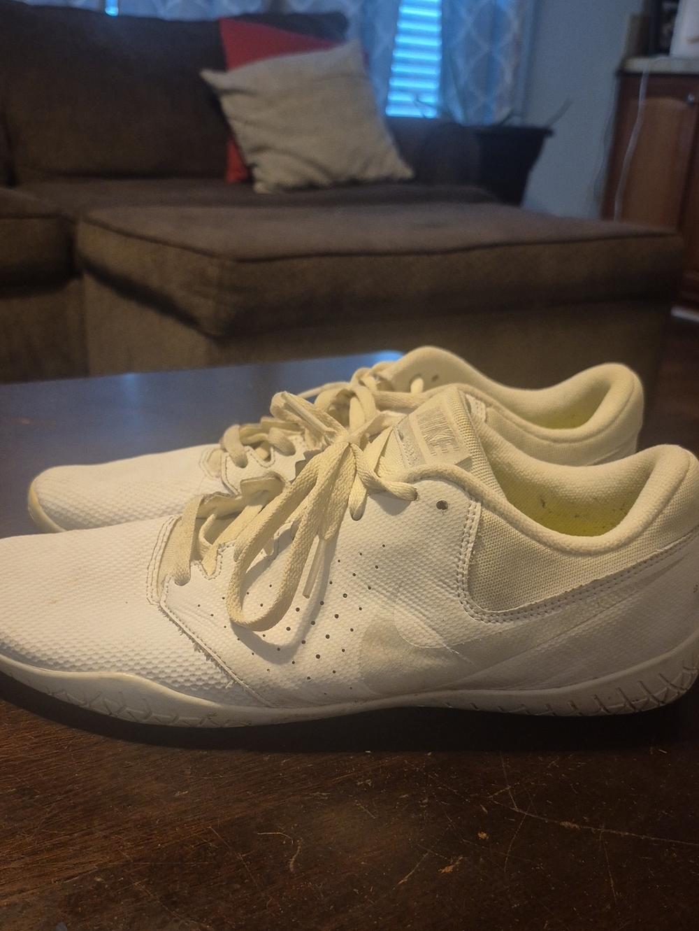 Nike Sideline IV
Womens Size 10